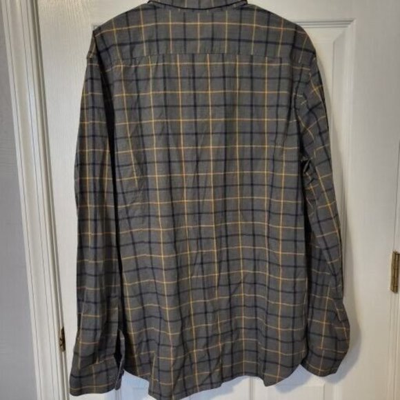 Banana Republic Men's Tailored Slim Fit Button Down Long Sleeve Shirt, Size XL - Picture 3 of 6